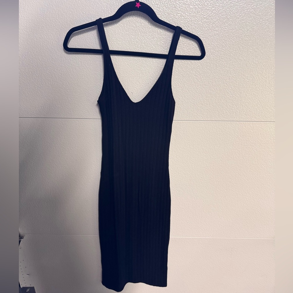Zara Ribbed Black Sleeveless Midi Dress